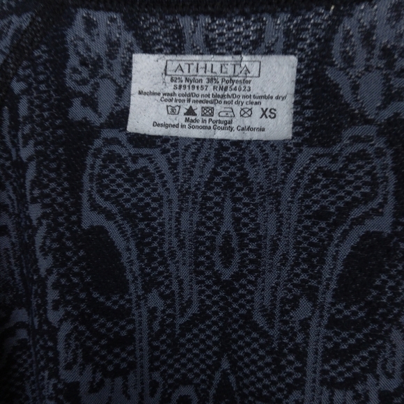 Athleta Active Long Sleeve Top Size XS - Picture 7 of 9
